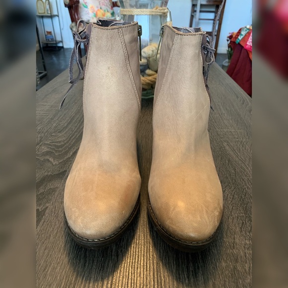 RAG & Co Light Brown Lace Up Zipper Booties 9 - Picture 9 of 11